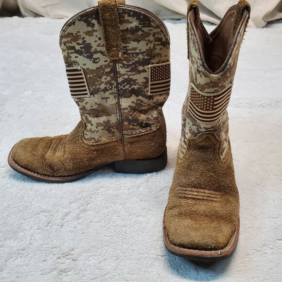 Ariat Tan Cream Camo American‎ Patriotic Flag USA Western Cowboy Boots Boy 1 - Picture 1 of 11